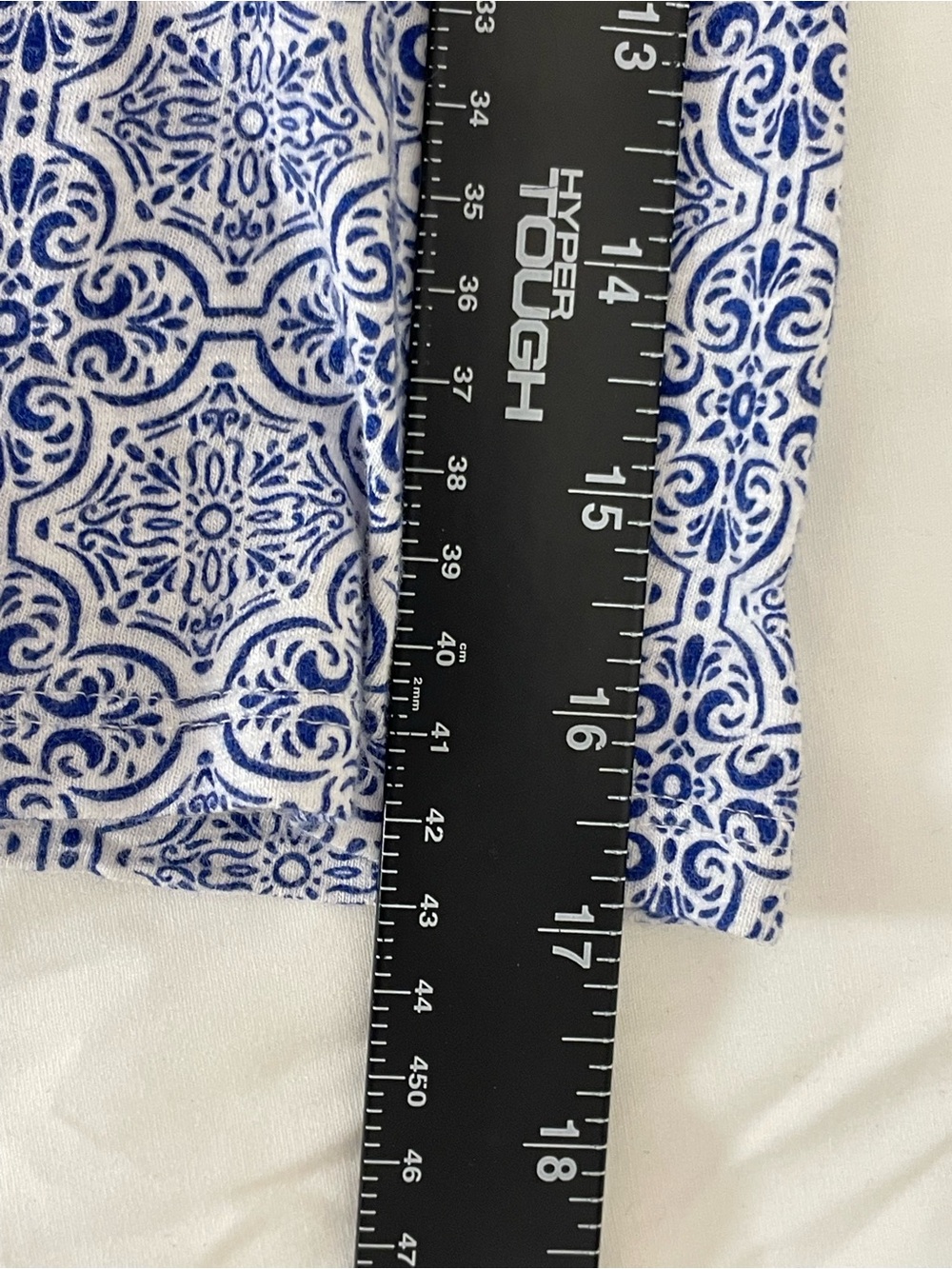 Chico's Blue Patterned V-Neck Tunic Top Women’s Size 2 - Large - Picture 7 of 8